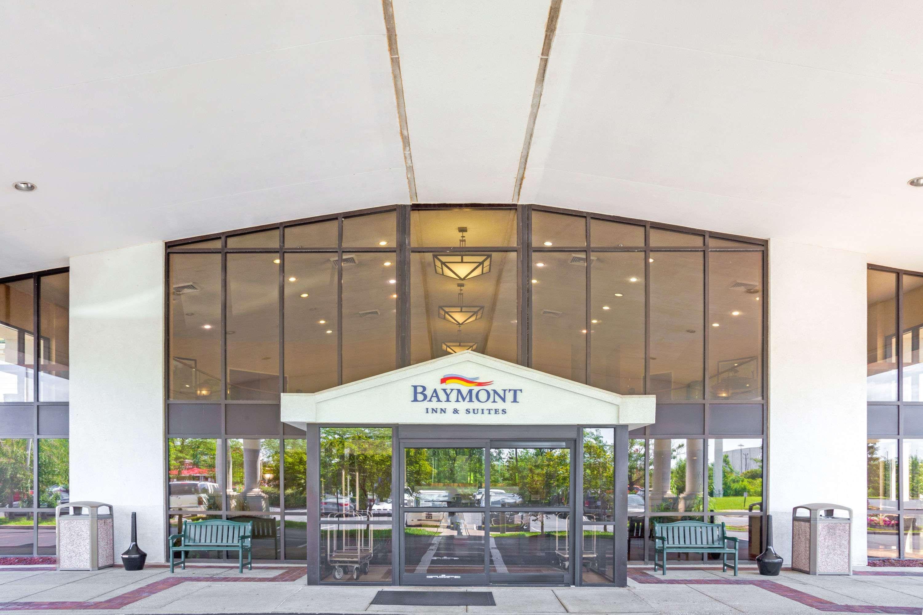 Baymont By Wyndham Louisville Airport South Exterior foto